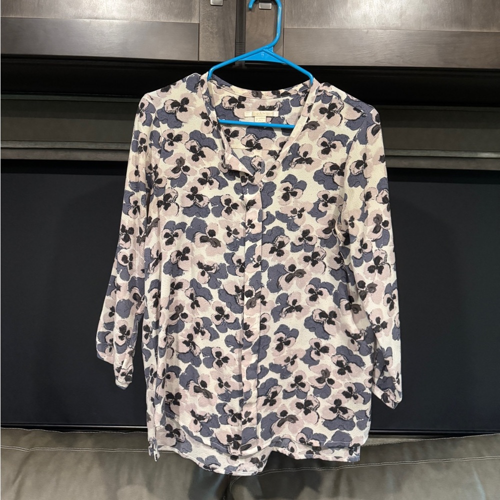 Buttoned Blouse with Mandarin Collar